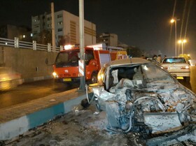 حریق خودرو سه مصدوم به دنبال داشت