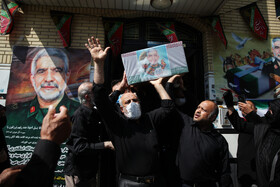 آخرین وداع خانواده با پیکر مطهر شهید عبدالله اسکندری - شیراز