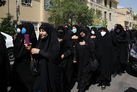 آخرین وداع خانواده با پیکر مطهر شهید عبدالله اسکندری - شیراز