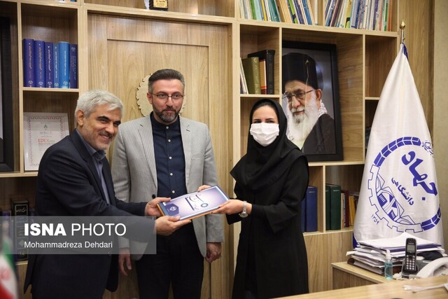 نقش جهاددانشگاهی در جهادتبیین بارز و اثرگذار است