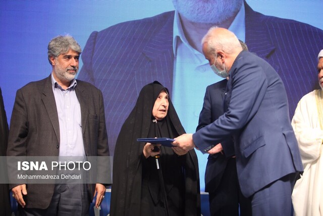 شهردار جدید شیراز رسما شروع به کار کرد