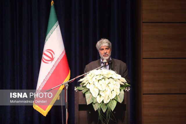 شهردار جدید شیراز رسما شروع به کار کرد