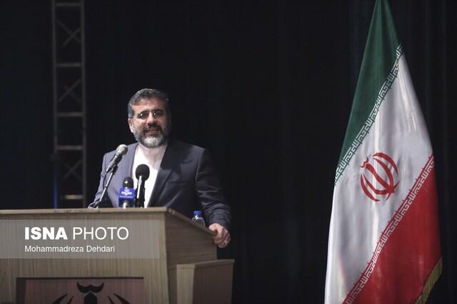 احیای طرحهای فرهنگی فارس/حافظ نماد ملی و فرهنگی است