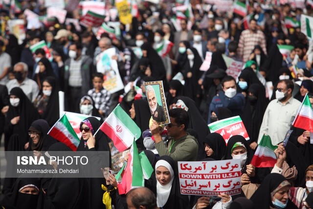 ملت ایران استوار در برابر دشمنان و تبلیغات کذب رسانههای دشمن ایستاده است ملت ایران استوار در برابر دشمنان و تبلیغات کذب رسانههای دشمن ایستاده است