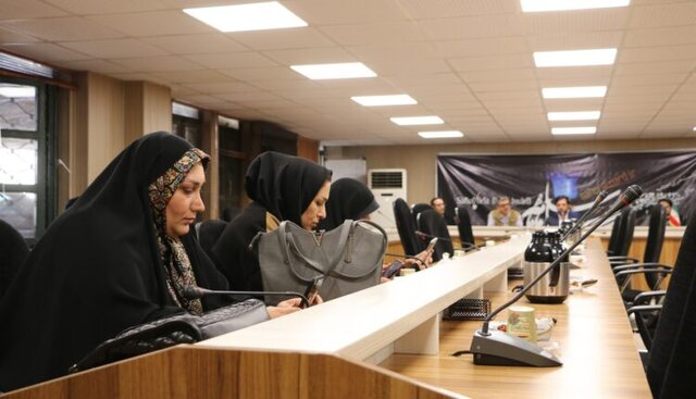 جایزه ادبی ساهر بینالمللی میشود