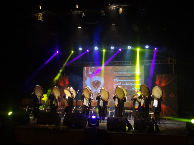 شب خاطره انگیز تالار حافظ با هنرمندان موسیقی شیراز و یزد