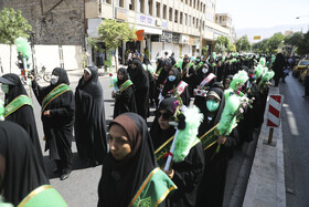 شادپیمایی خدام و زنان در روز ولادت حضرت معصومه (س) -شیراز