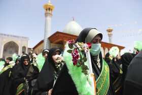 شادپیمایی خدام و زنان در روز ولادت حضرت معصومه (س) -شیراز