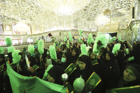 شادپیمایی خدام و زنان در روز ولادت حضرت معصومه (س) -شیراز
