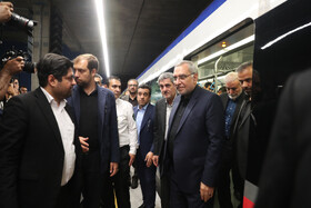 بهرهبرداری ایستگاه خط دو قطار شهری شیراز  توسط وزیر بهداشت
