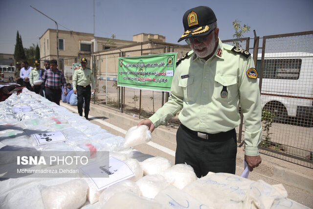 انهدام ۴۸ باند عمده فروش مواد مخدر در فارس