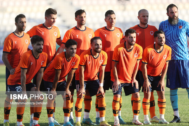 عضو بهترین خط دفاعی لیگ یک: قول صعود برای ما زود است