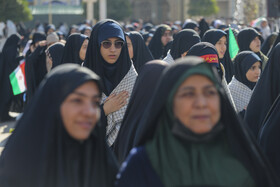 اجتماع ۱۲هزارنفری دانش آموزان در حرم مطهر شاهچراغ (ع)