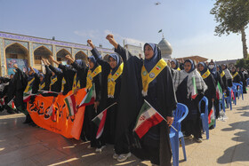 اجتماع ۱۲هزارنفری دانش آموزان در حرم مطهر شاهچراغ (ع)