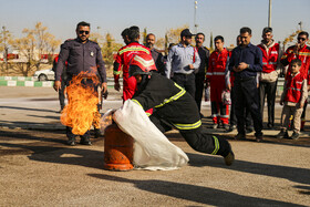 مانور آمادگی و مراسم پاسداشت آتشنشان داوطلب شیراز