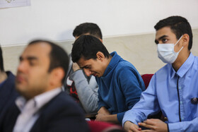 میزبانی دانش آموزان شیرازی از شهدای گمنام