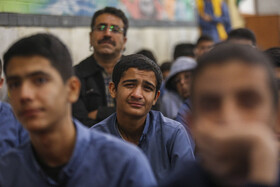 میزبانی دانش آموزان شیرازی از شهدای گمنام