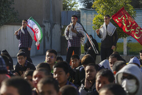 میزبانی دانش آموزان شیرازی از شهدای گمنام