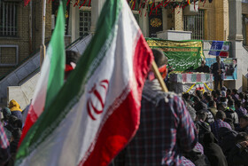 میزبانی دانش آموزان شیرازی از شهدای گمنام