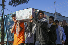 میزبانی دانش آموزان شیرازی از شهدای گمنام