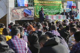 میزبانی دانش آموزان شیرازی از شهدای گمنام