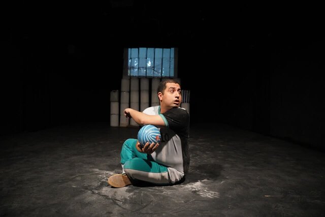 کازرون یک سالن سینما ندارد! کازرون یک سالن سینما ندارد!