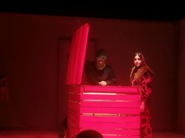 لذت تئاتر با "سنگ تمام" شیرازیها