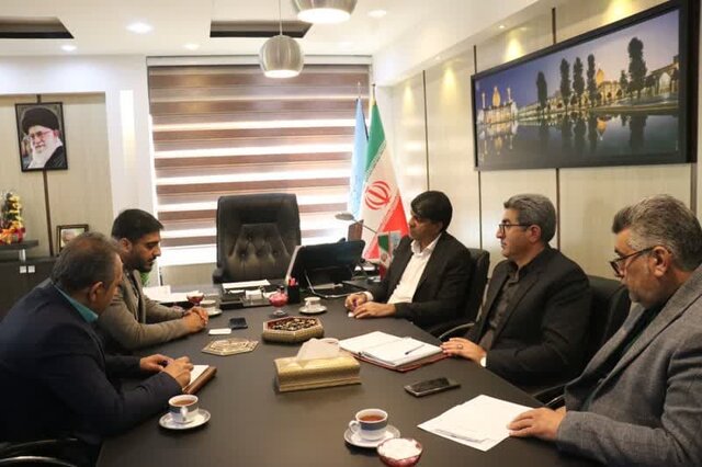 بازارچههای فروش نوروزی اطراف تخت جمشید ساماندهی میشوند