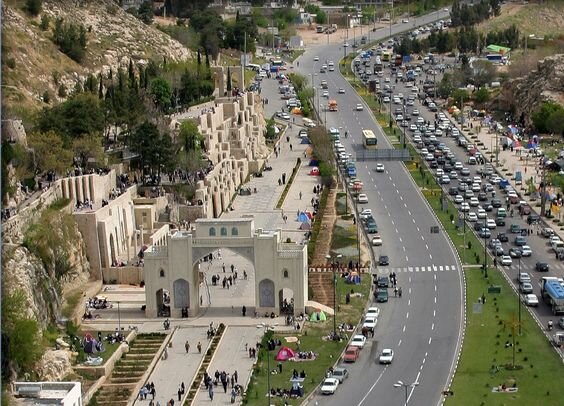 به مناطق محروم شیراز بیشتر توجه می‌کنیم