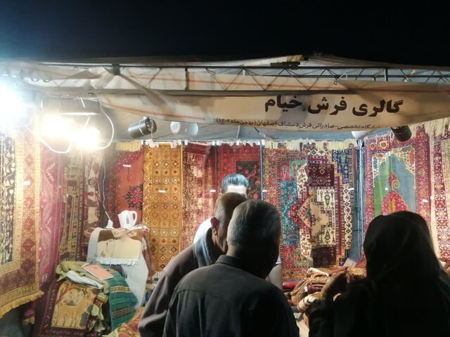 ۱۲ فروردین؛ شلوغترین روز و شب تخت جمشید