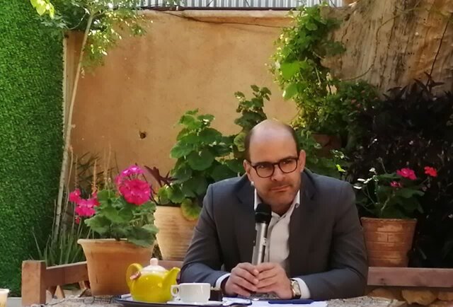 از جشنواره فالوده بستنی تا تعویض قرآن دروازه قرآن/ آهنگساز مشهور «سمفونی شیراز» را میسازد