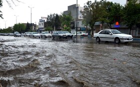 آبگرفتگی شدید در شیراز / کمک‌رسانی به چند خانوار عشایر در سپیدان