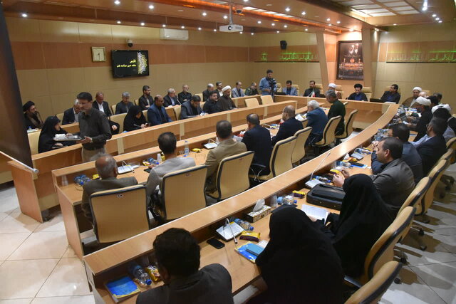 نقشی برای نهادهای مختلف به منظور تربیت فرهنگی نوجوانان دیده نشده است نقشی برای نهادهای مختلف به منظور تربیت فرهنگی نوجوانان دیده نشده است