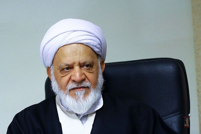 هدف از القائات غلط دشمن، وارونه جلوه دادن حقایق است هدف از القائات غلط دشمن، وارونه جلوه دادن حقایق است