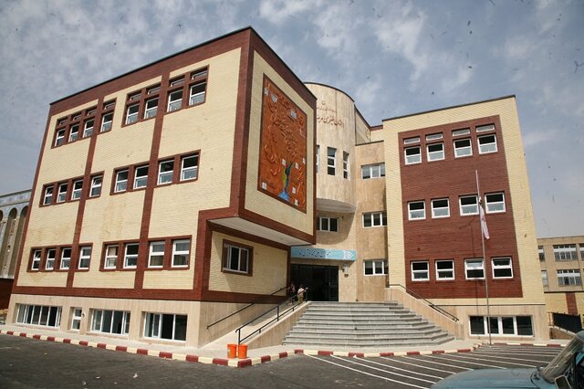 مدارس کوچک دیگر ساخته نمی‌شود
