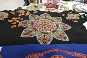برپایی نمایشگاه صنایع دستی زنان سرپرست خانوار در رشت