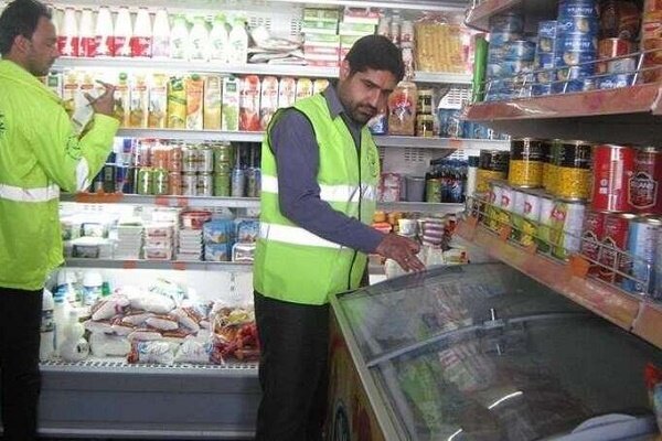 واحدهای صنفی متخلف انزلی ۴۰۰ میلیون ریال جریمه شدند