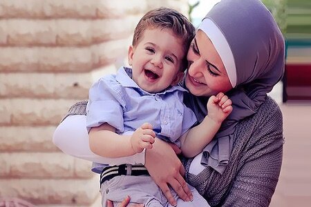 والدین به کودکان «دوستت دارم» بگویند