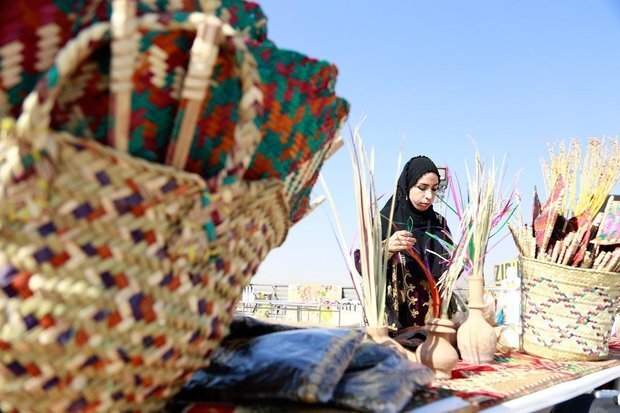 از دلگرمی فعالان حصیربافی اهالی رمشک تا گله‌مندی از نبود مدرسه دخترانه