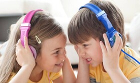 استفاده از هندزفری با صدای بلند صدمه برگشت ناپذیری به شنوایی دارد
