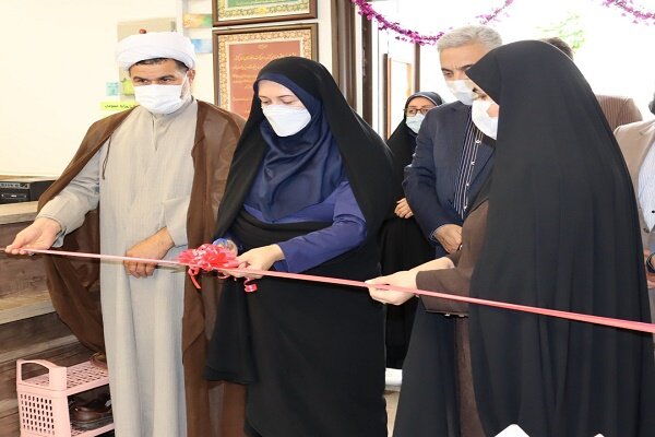 کتاب و کتابخوانی بهانه ای برای ارتباط حسنه اعضای خانواده باشد