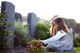 چگونه درباره مرگ عزیزان با کودکان صحبت کنیم؟