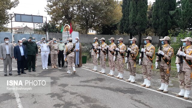 برگزاری صبحگاه مشترک نیروهای نظامی و انتظامی بندر آستارا + عکس