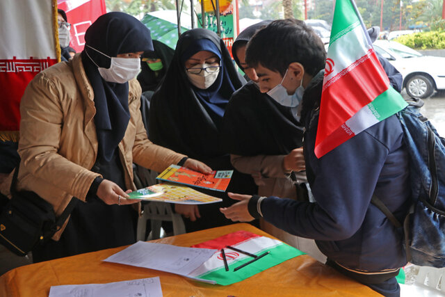 لزوم نهادینه سازی فرهنگ استقلال طلبی و استکبارستیزی در نسل کودک و نوجوان