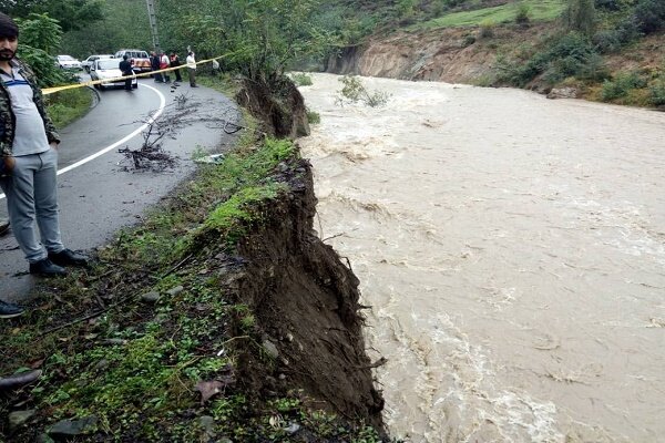 کاهش خسارت سیل اخیر با لایروبی رودخانه های آسیب پذیر/ مفقود شدن ۶ کوهنورد در روز بارانی