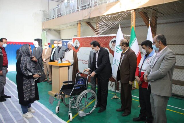 اهدای ۹۰ دستگاه ویلچر به معلولان گیلان
