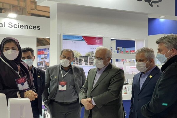 بازدید مدیرعامل سازمان منطقه آزاد انزلی از نمایشگاه دستاوردهای جهاد دانشگاهی بازدید مدیرعامل سازمان منطقه آزاد انزلی از نمایشگاه دستاوردهای جهاد دانشگاهی