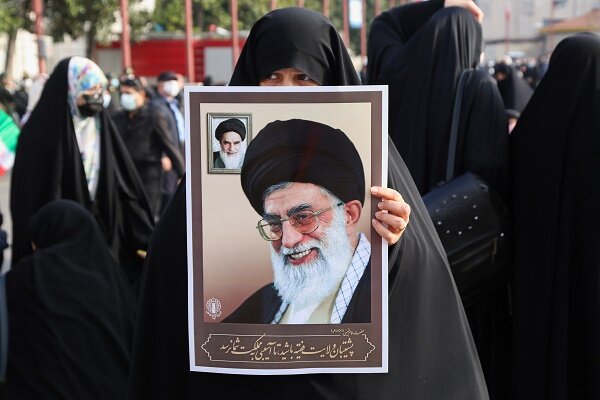 اجتماع بزرگ ۹ دی در میدان شهدای ذهاب رشت