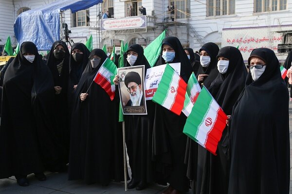 اجتماع بزرگ ۹ دی در میدان شهدای ذهاب رشت