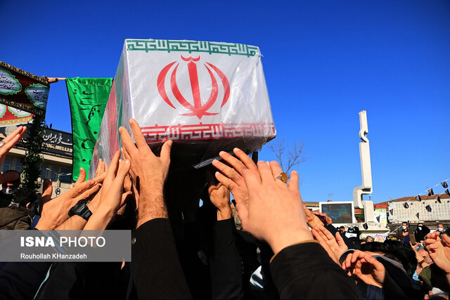 مراسم تشییع ۸ شهید گمنام در رشت